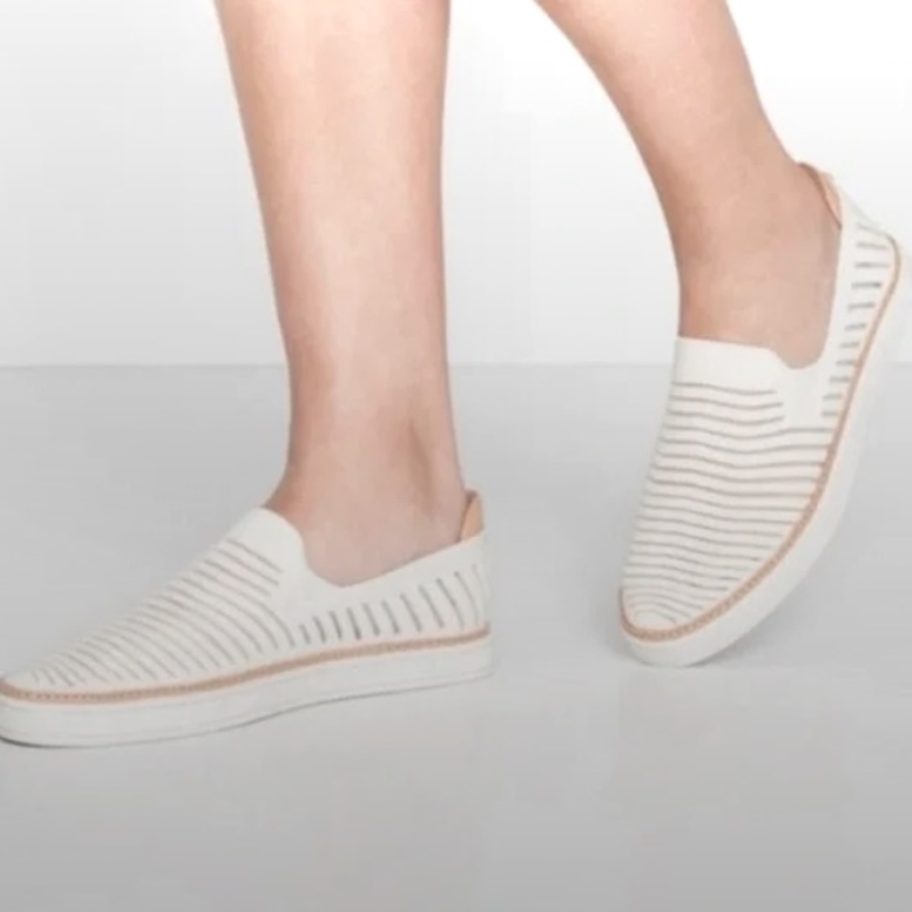 Ugg Sammy Wavy Slip On Loafers / Knit Sneakers Shoes Chevron Knit Size 8